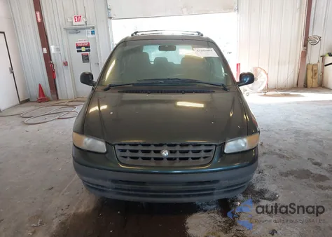 2000 Plymouth Voyager from USA, damaged, VIN 2P4GP253XYR565801